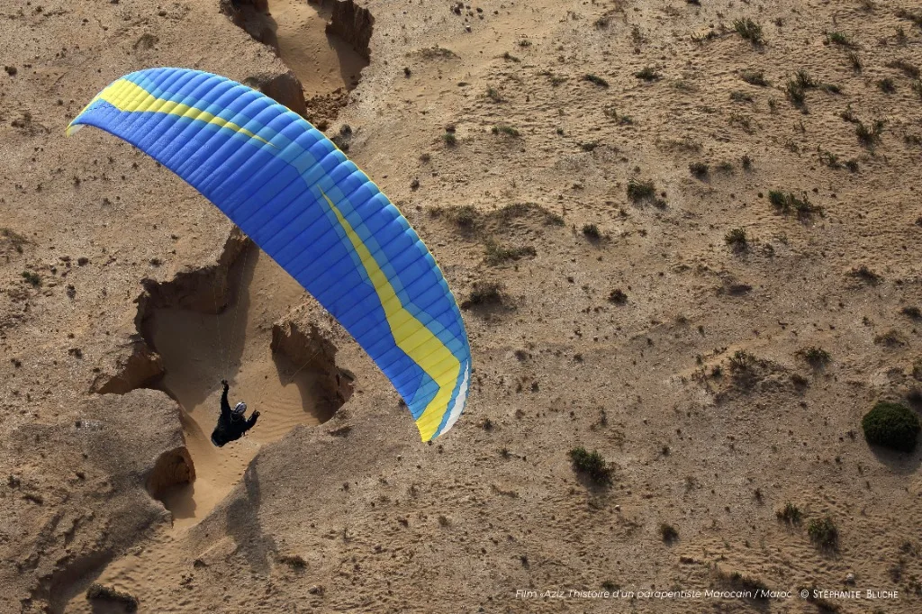 MAROC - AZIZ, L'HISTOIRE D'UN PARAPENTISTE MAROCAIN