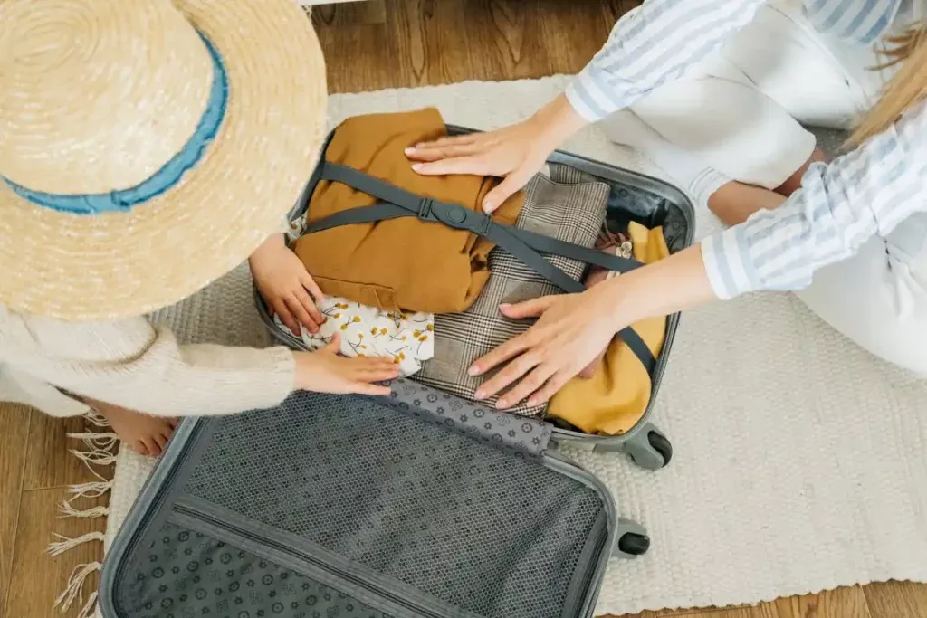 ATELIER "VOYAGE MINIMALISTE, COMMENT PARTIR LÉGER ?"
